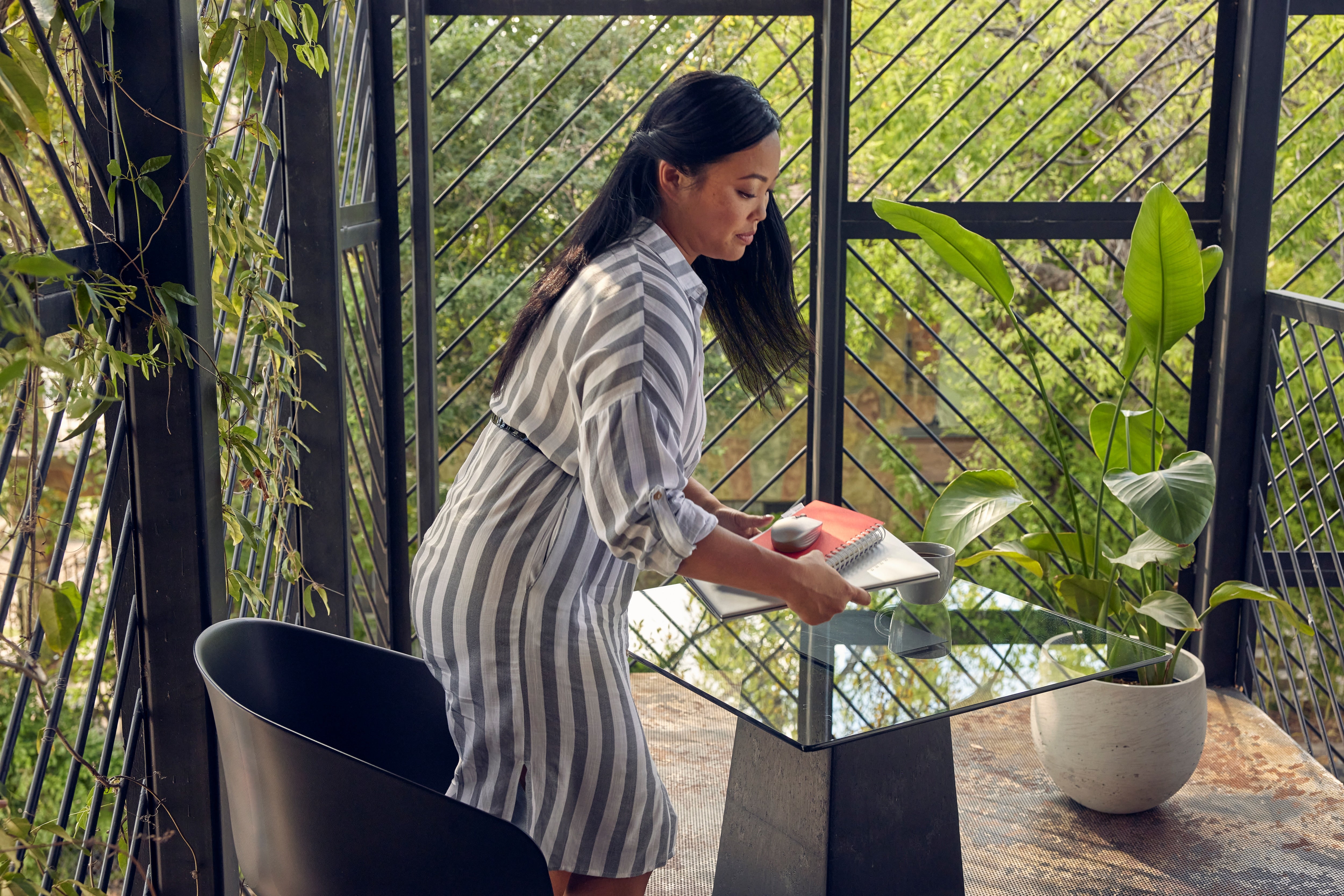 HP 350 Compact Multi-Device Bluetooth Keyboard 692S8AA#ABB