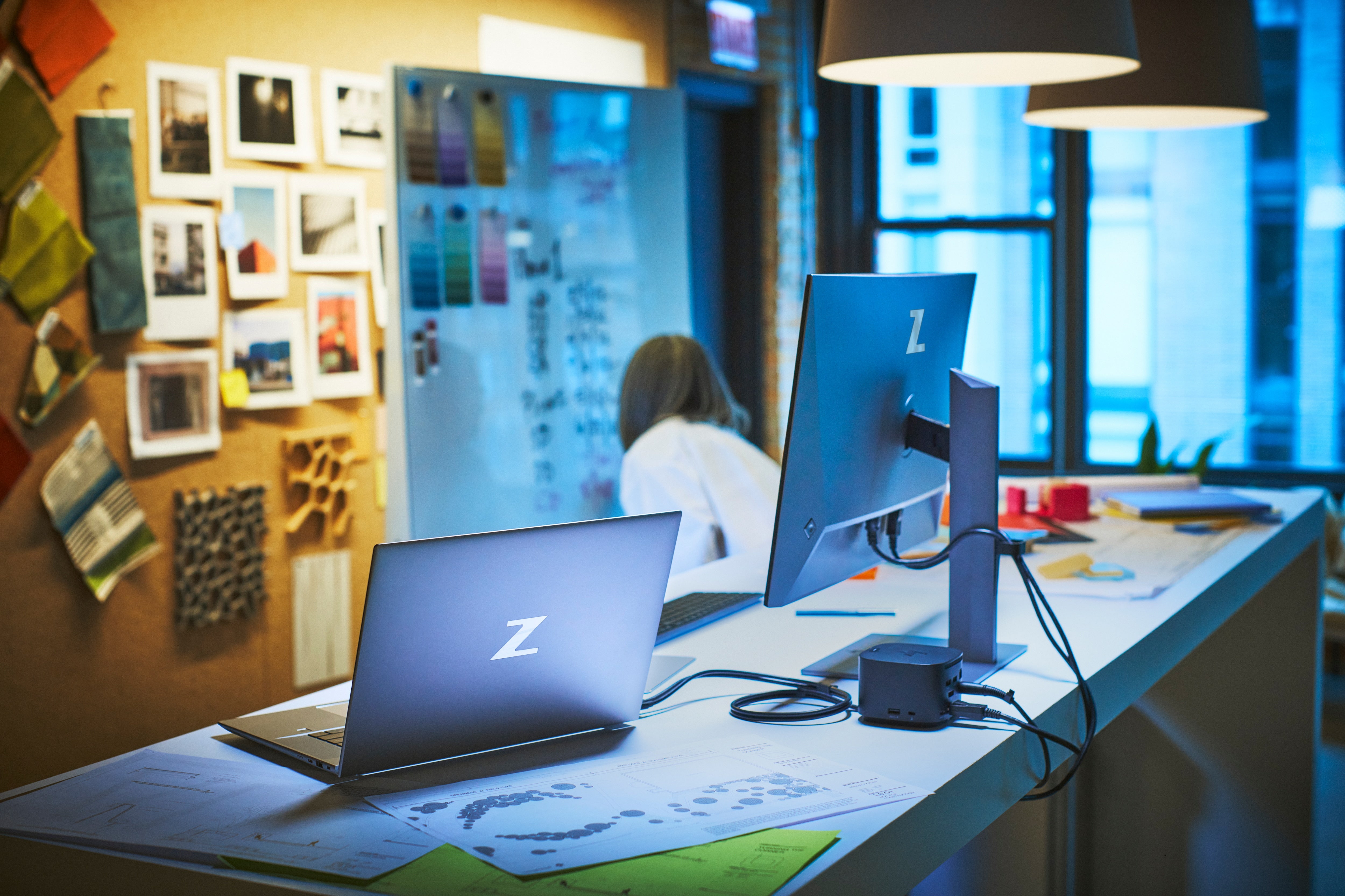 Thunderbolt Dock 280W G4 with combo cable