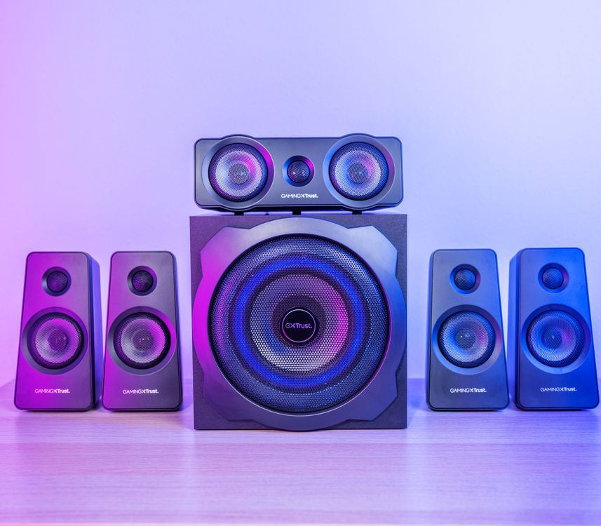 5.1 luidspreker systeem met een bass speaker