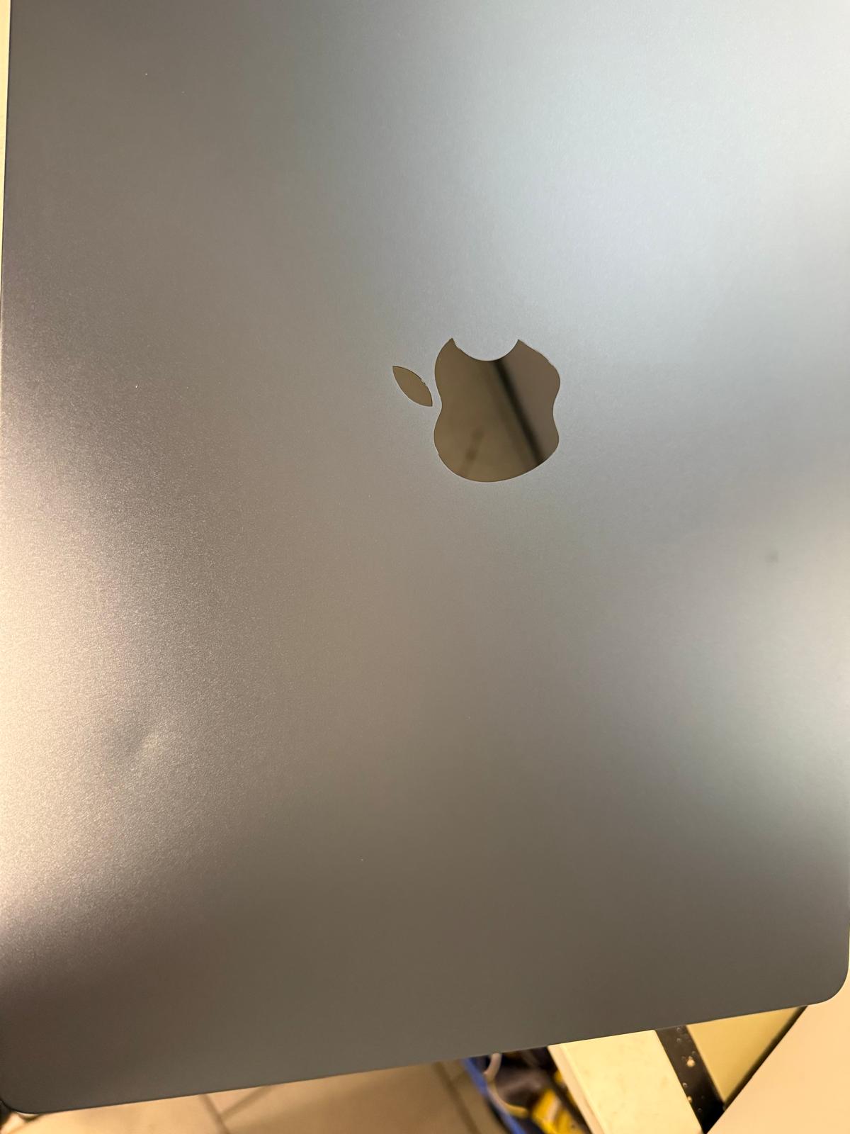 APPLE Macbook Air 2024 15