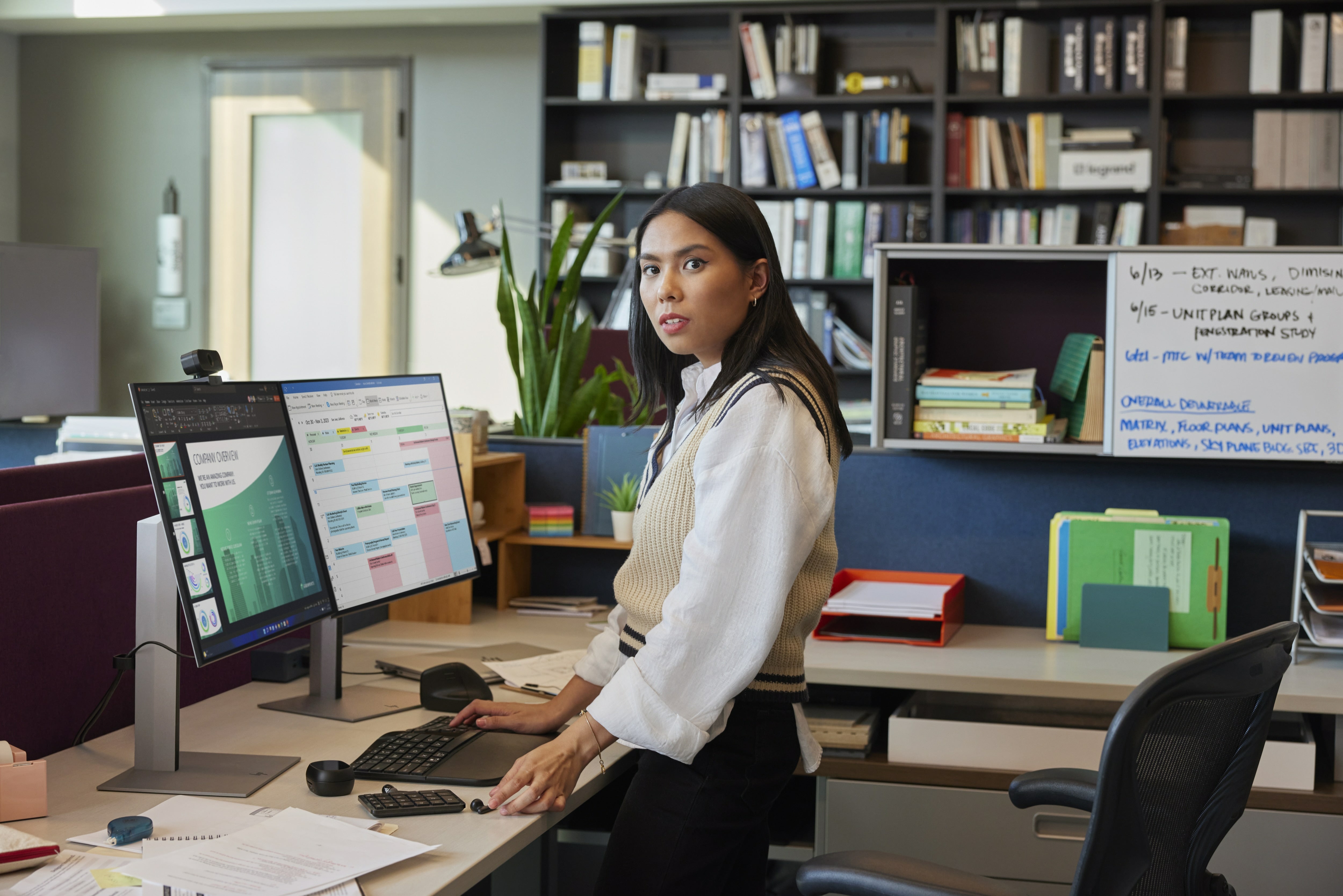 Series 7 Pro (724pn) - 24 inch - WUXGA IPS LED Monitor - 1920x1200 - 100Hz - Pivot / HAS 8X534AA#ABB