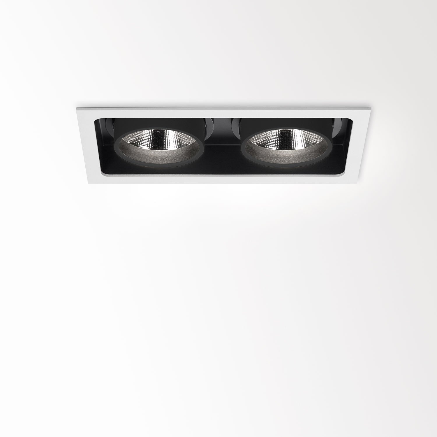 DeltaLight Minigrid in 2 frames B - B 2027402B - B - Compridis